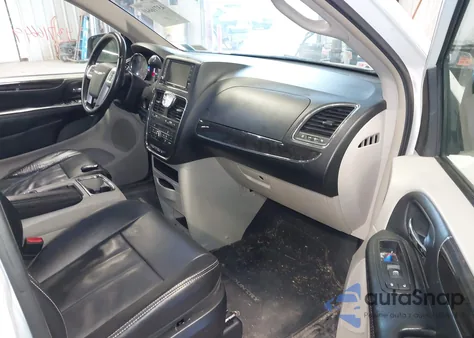 2014 Chrysler Town & Country Touring from USA, damaged, VIN 2C4RC1BG2ER294917